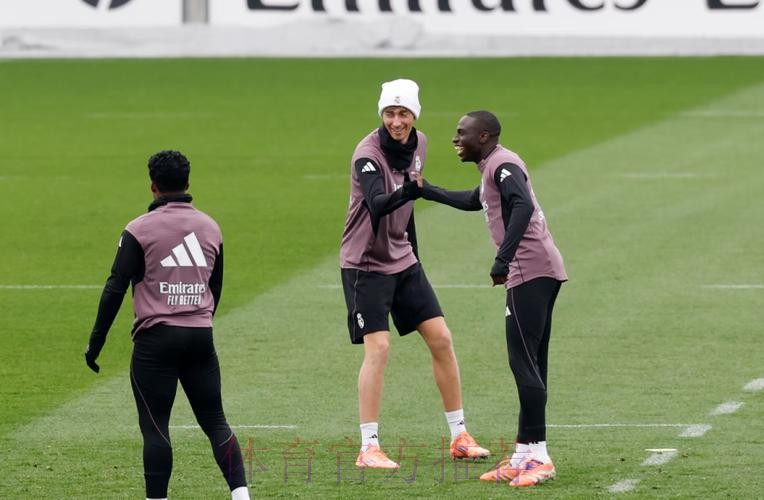 阿斯:门迪表现下滑 防守对抗成功率降至55% 阿斯:门迪表现下滑 防守对抗成功率降至55%